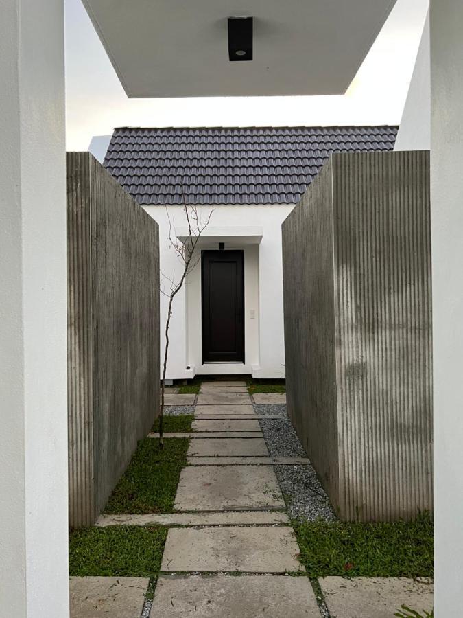 Ezu Isle Langkawi Pool Villa Pantai Cenang  Exteriér fotografie