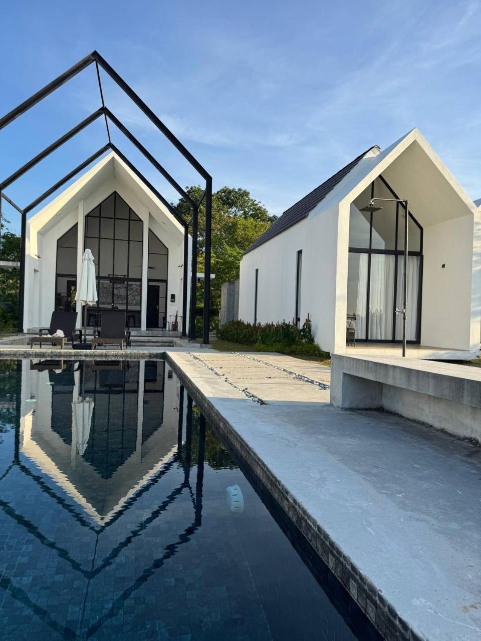 Ezu Isle Langkawi Pool Villa Pantai Cenang  Exteriér fotografie